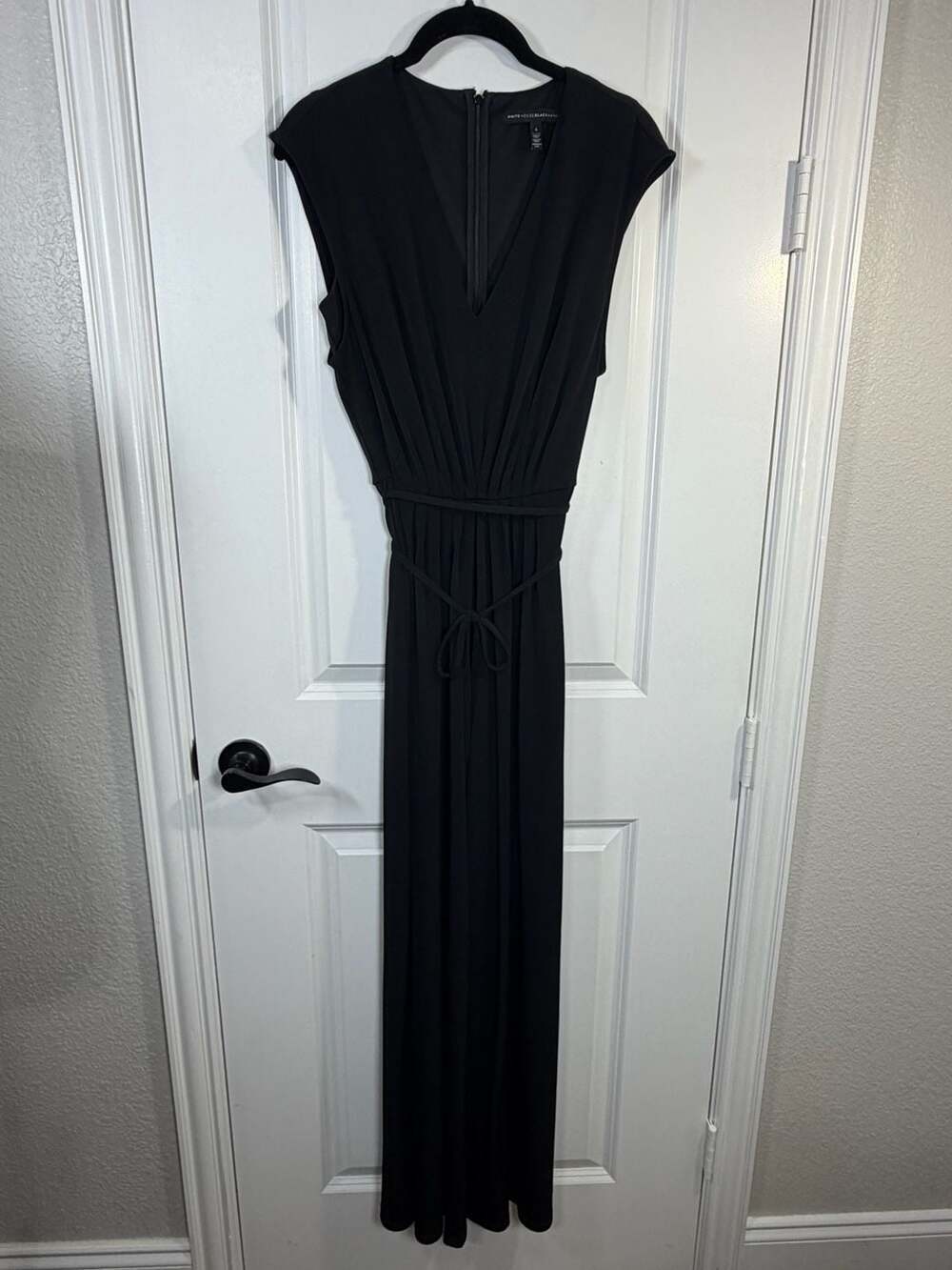 White House Black Market Matte Jersey V-Neck Jumpsuit, Size 4 - Picture 2 of 7